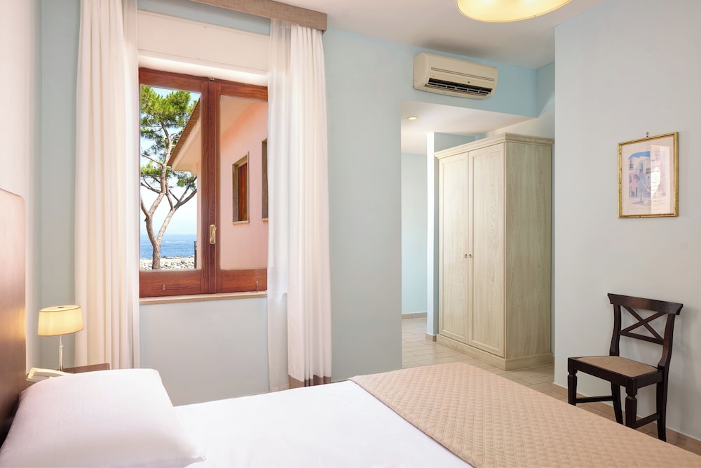Sea Breeze Residence 5/32