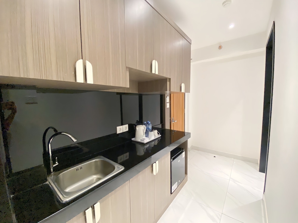 Shakti Hotel 49/50
