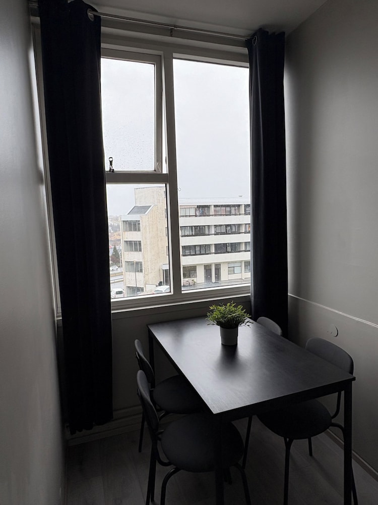 ICELAND COMFORT APARTMENTS 52/68