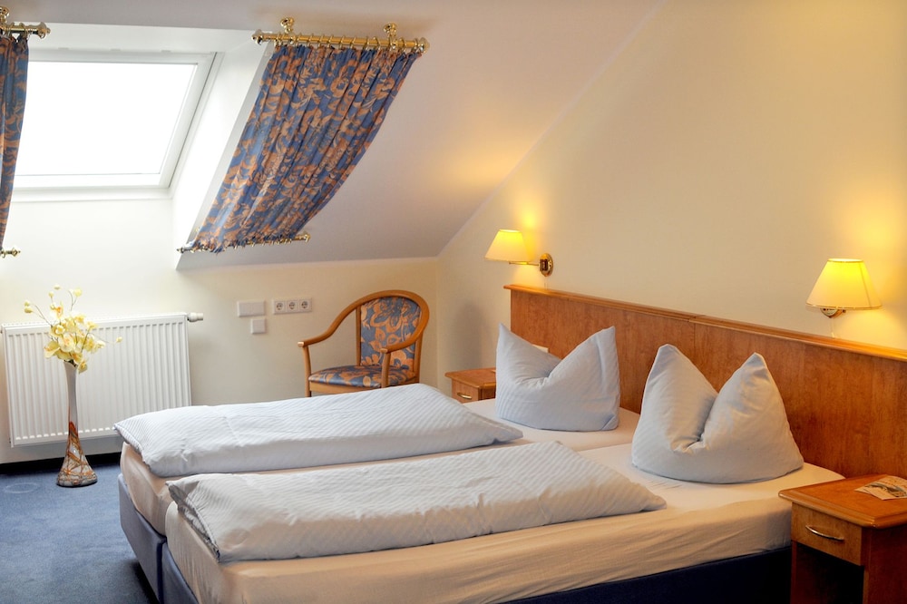 Hotel- Restaurant Doppeladler 15/50