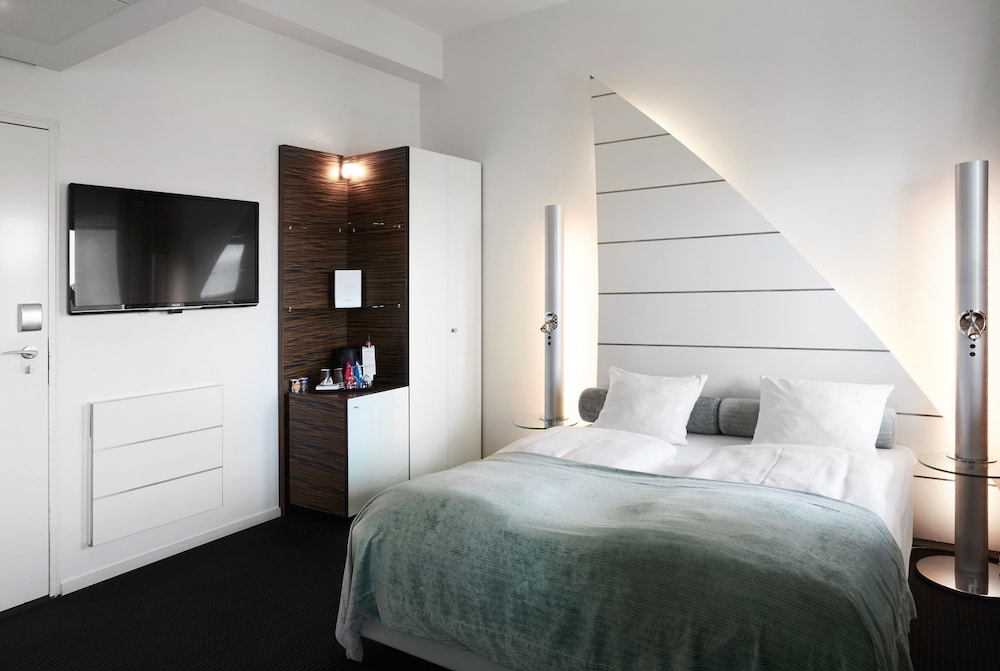 Copenhagen Island Hotel 5/35