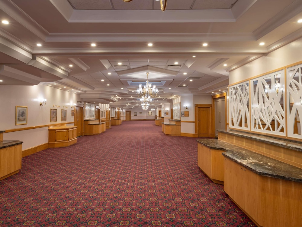 Movenpick Hotel Windhoek 30/70