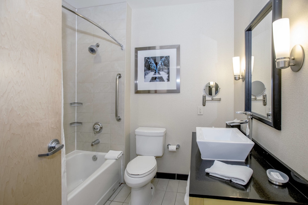 SPRINGHILL SUITES PUEBLO DOWNTOWN 9/47