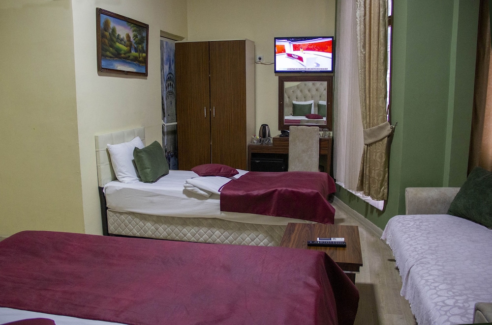 HOTEL MARA 10/62