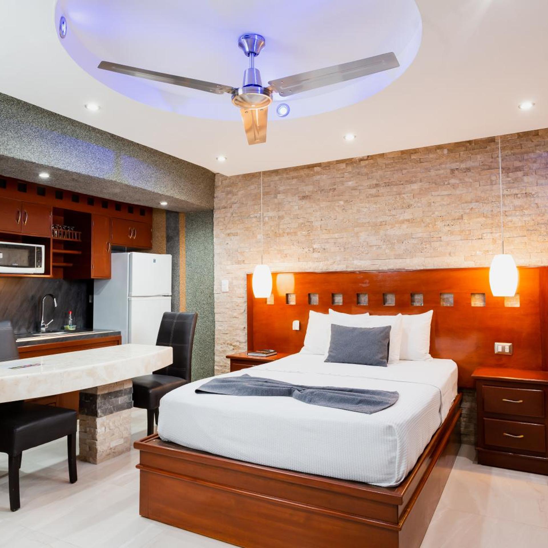 Hotel & Suites Country 15/50