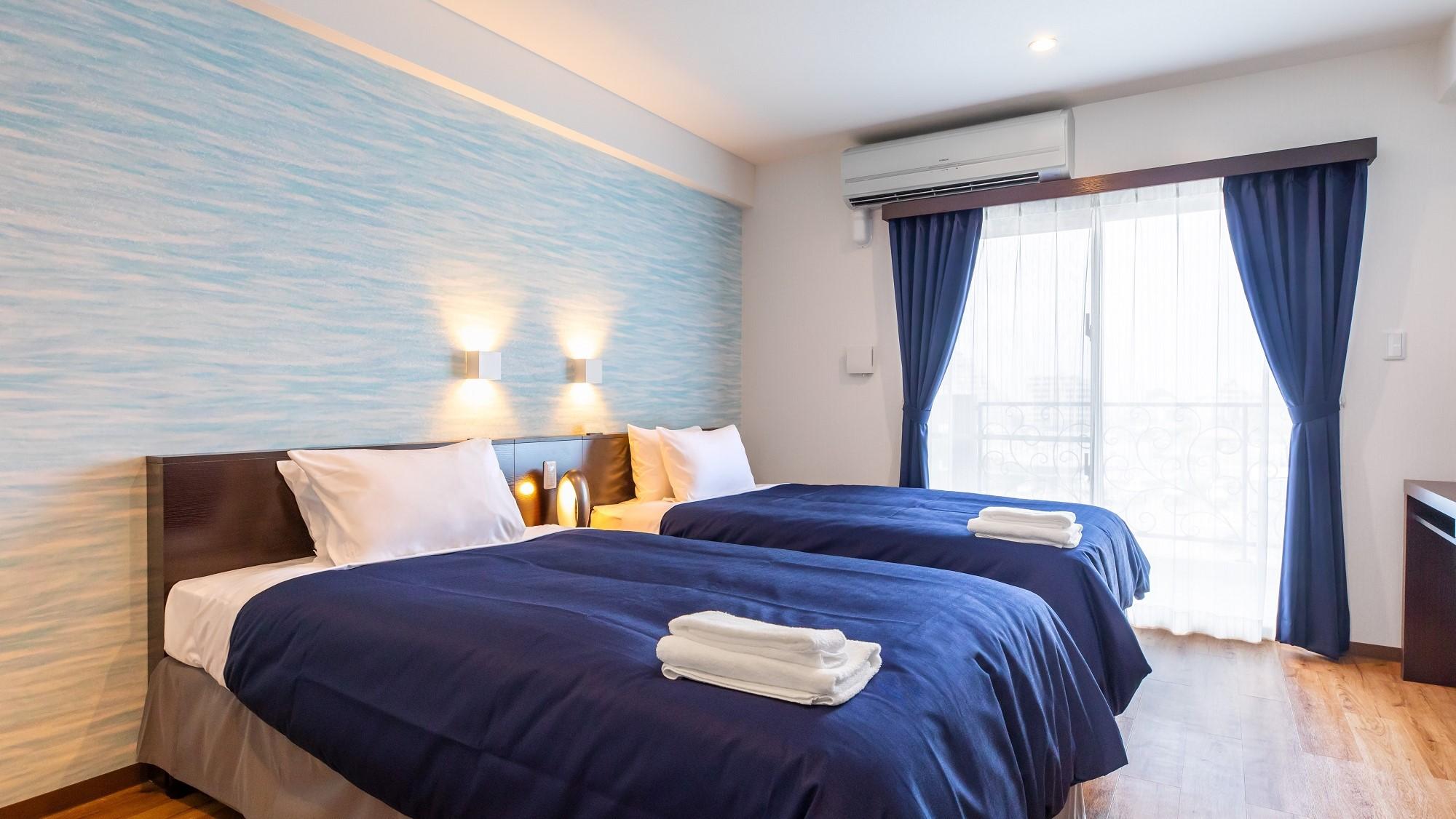 Mini, Superior, Twin Beds, Kitchen