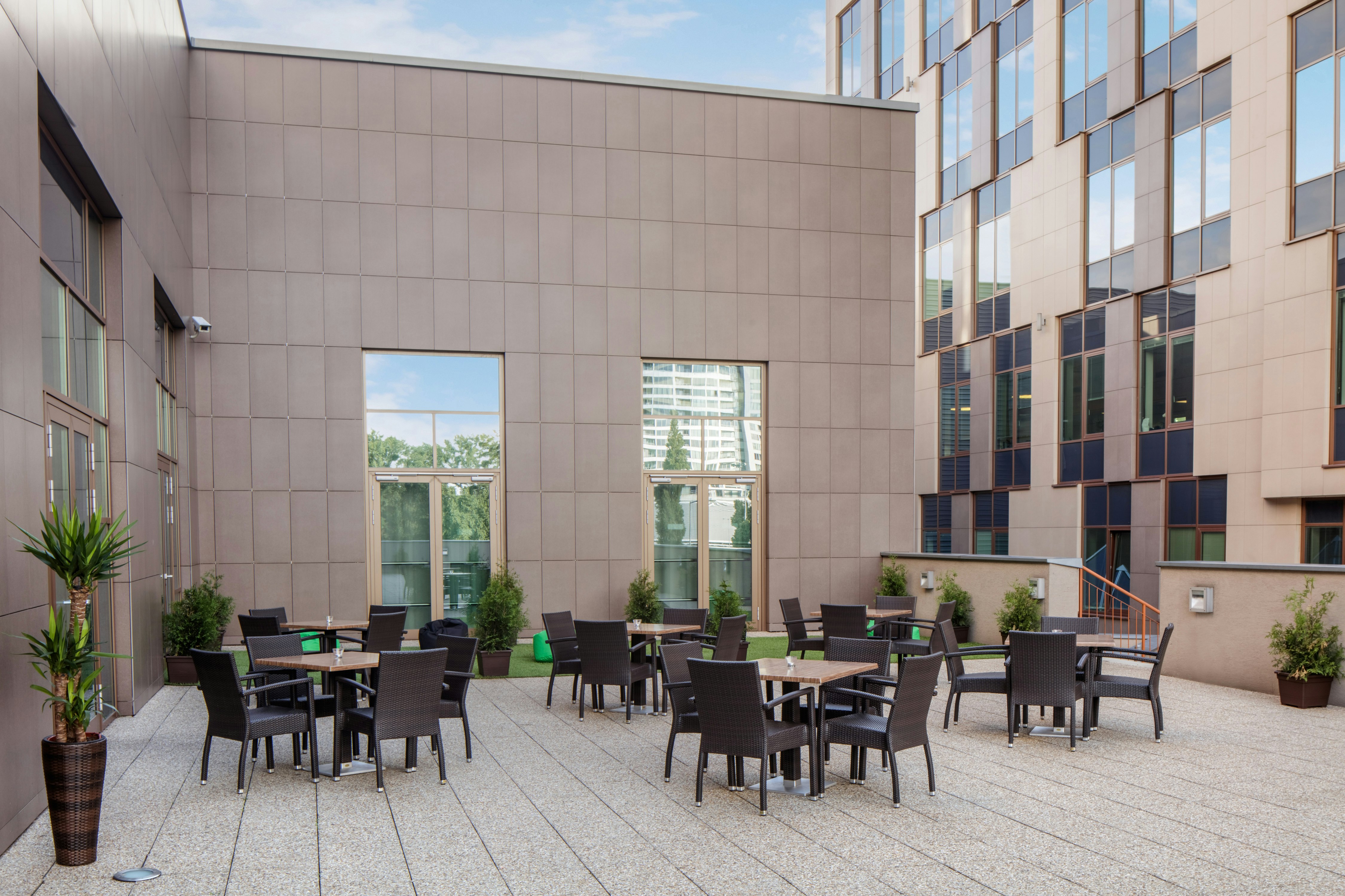 Doubletree by Hilton Bratislava 49/50