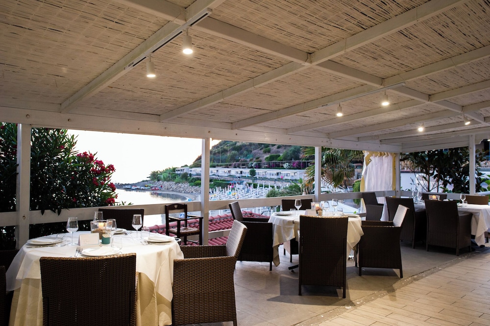 Resort Baia Del Silenzio 53/74