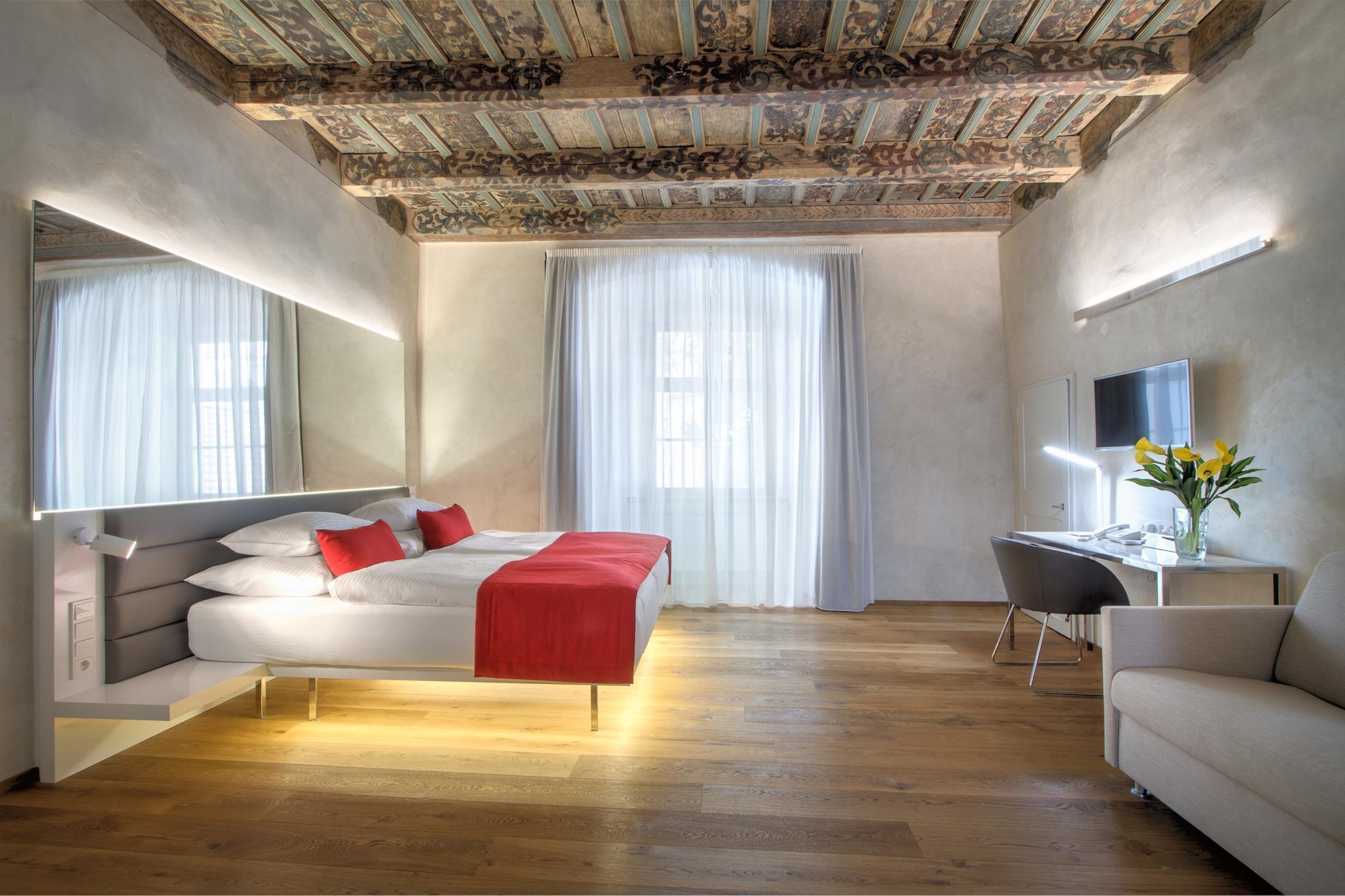 Room, Queen Bed