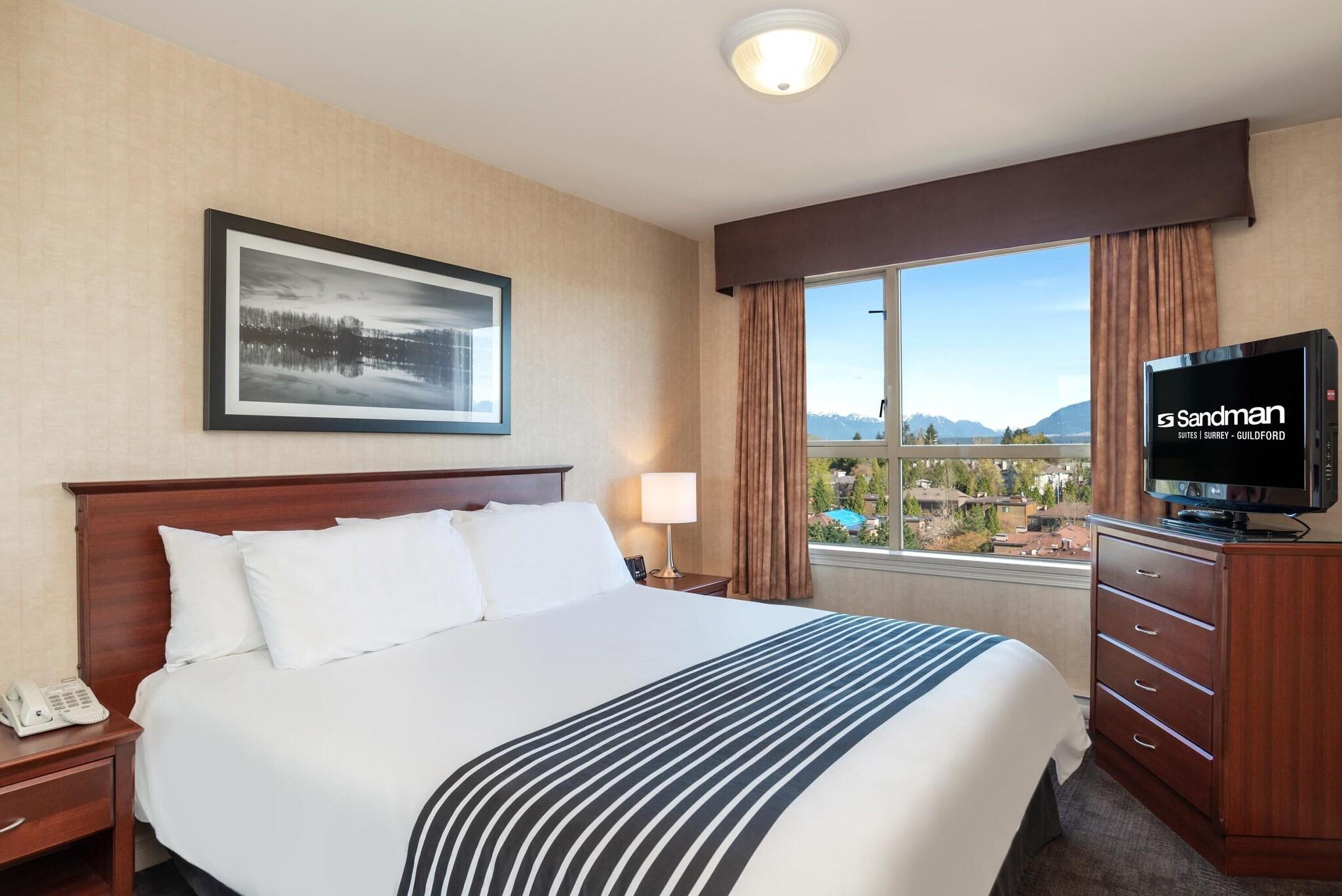 Suite, City View