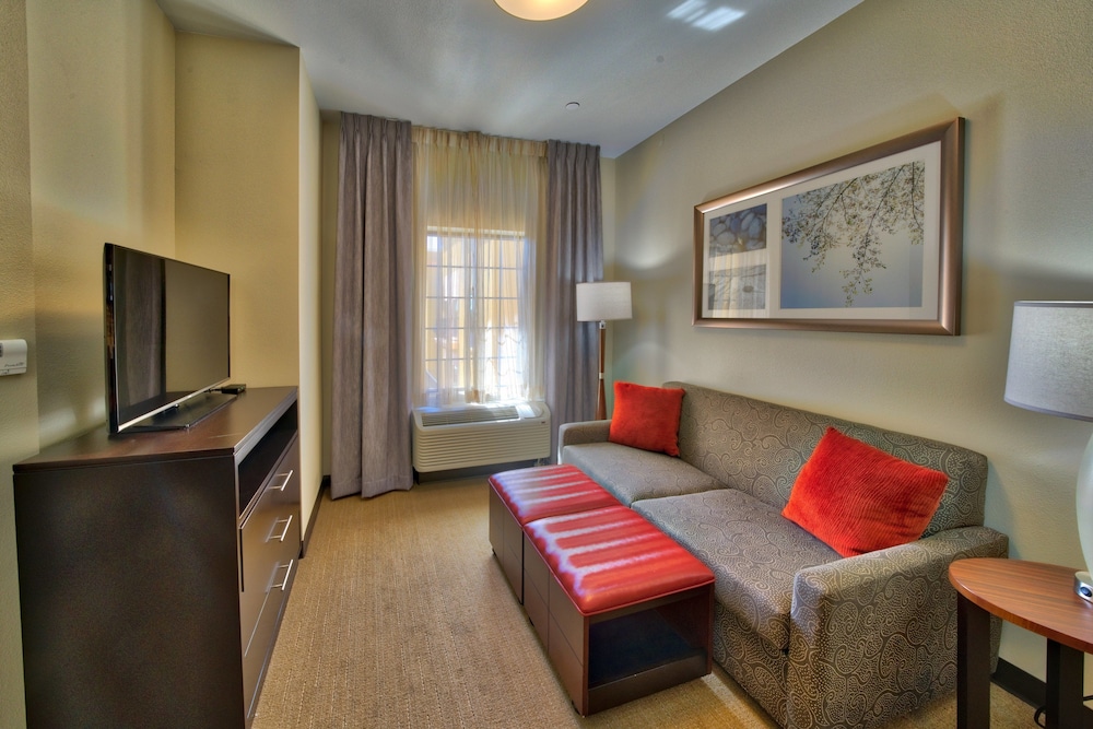 STAYBRIDGE SUITES LUBBOCK SOUTH 32/61