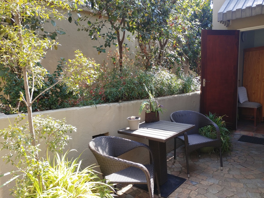 Pepper Tree Bnb 22/50
