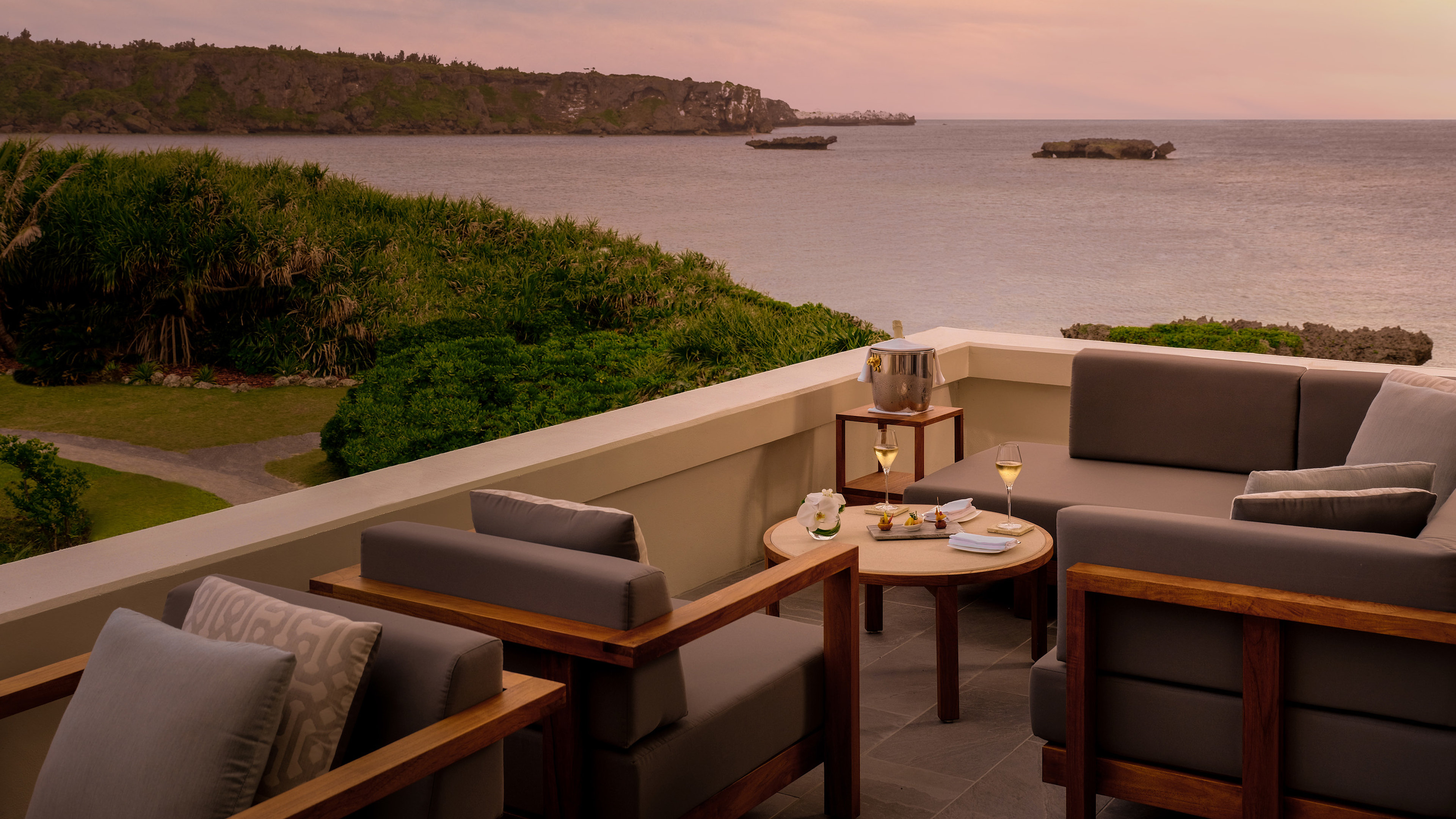 Ana Intercontinental Manza Beach Resort 45/77