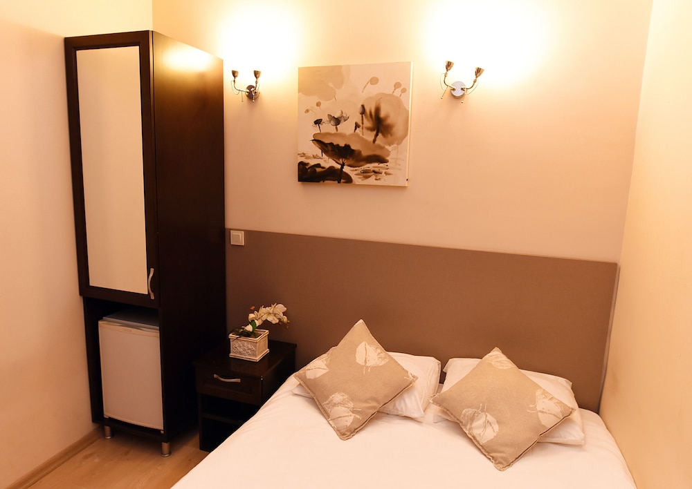 Marine House Boutique Hotel 31/51