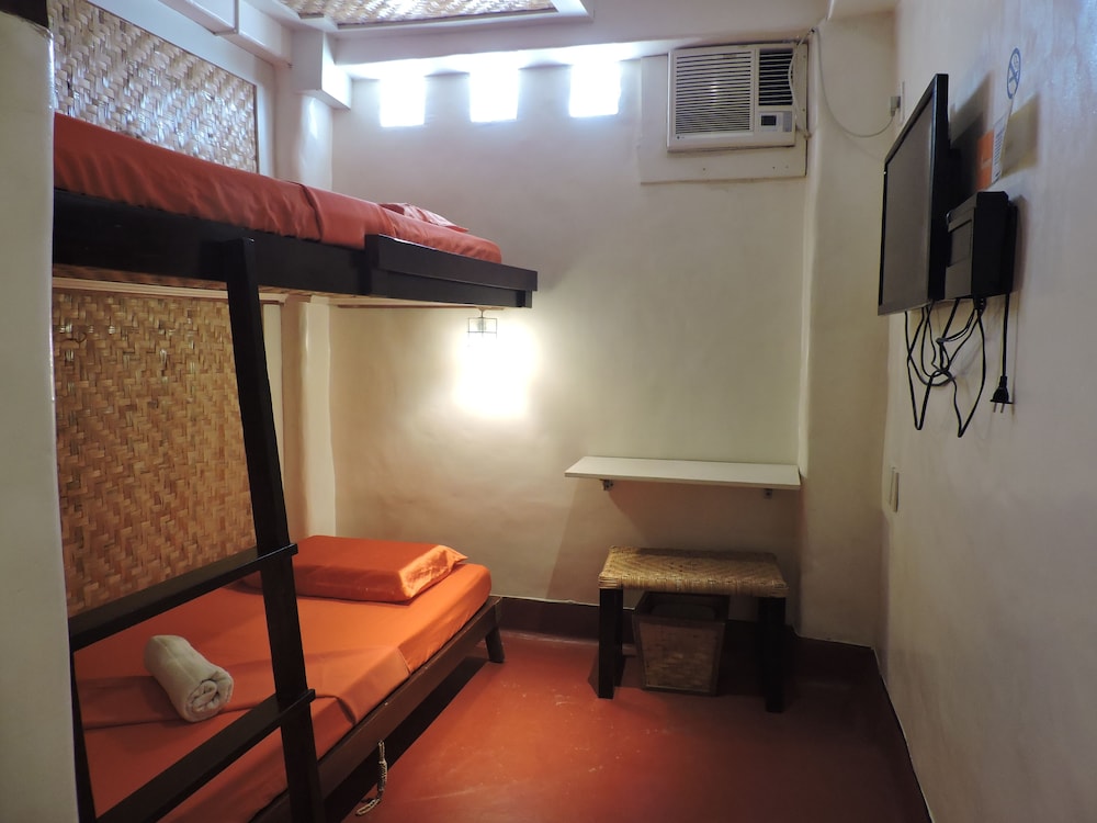 Orange Mangrove Pension House by SMS Hospitality 42/60