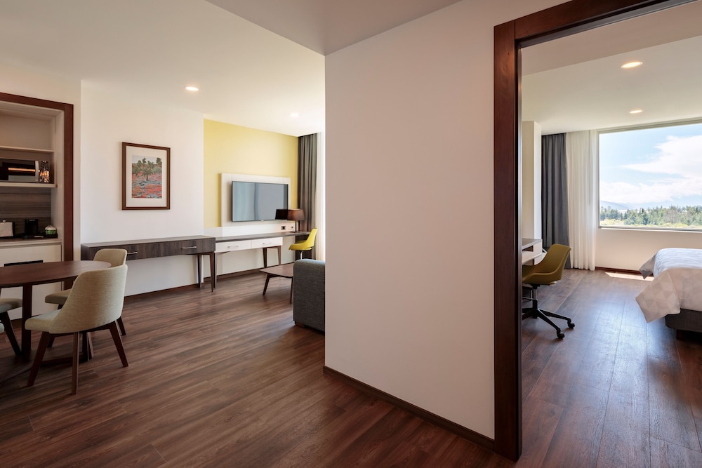 Holiday Inn Quito Airport 39/66