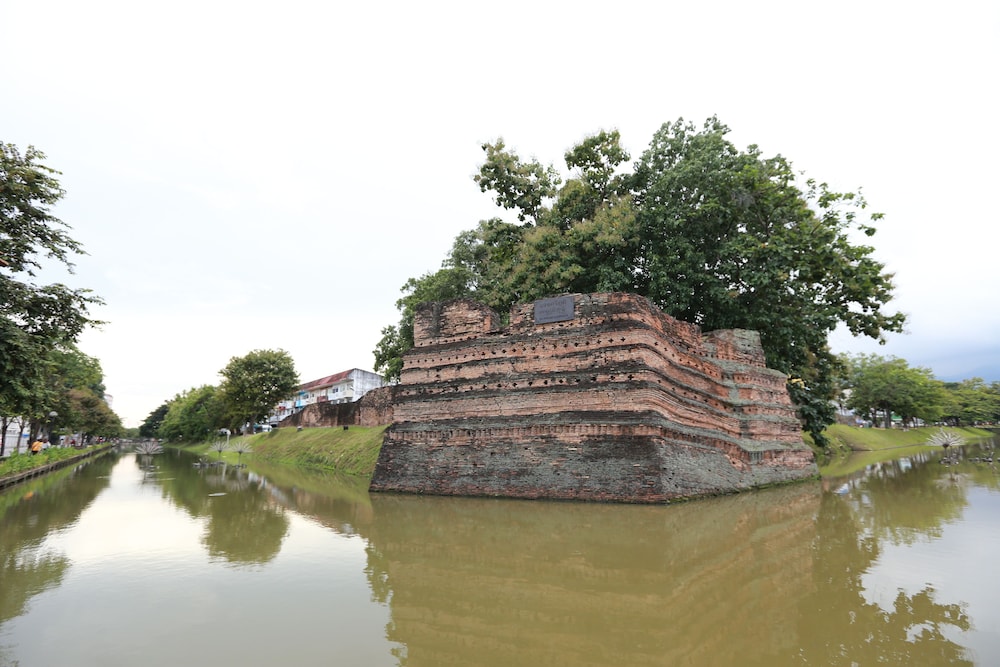 Sripoom Boutique House 68/73