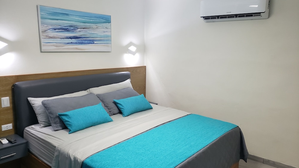 Hotel Agua Dulce 4/50