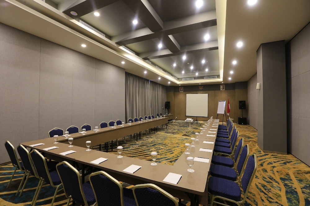 Luminor Hotel Purwokerto 29/38