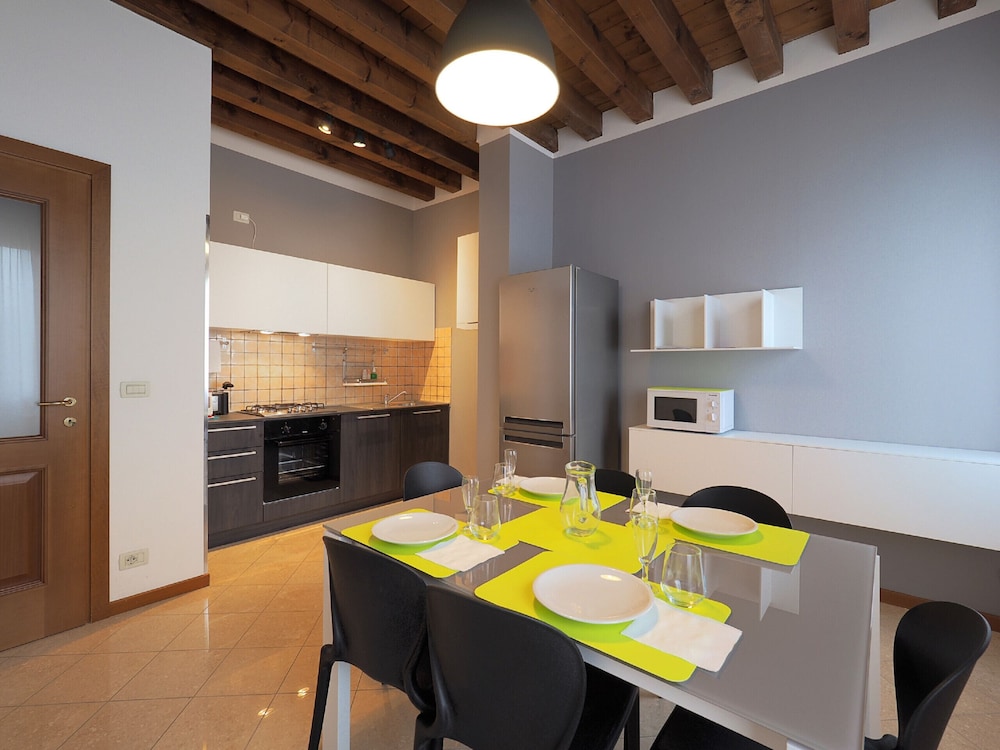 Venetian Style 1 27/38