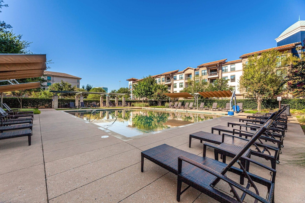 Sheraton Stonebriar Hotel 9/62