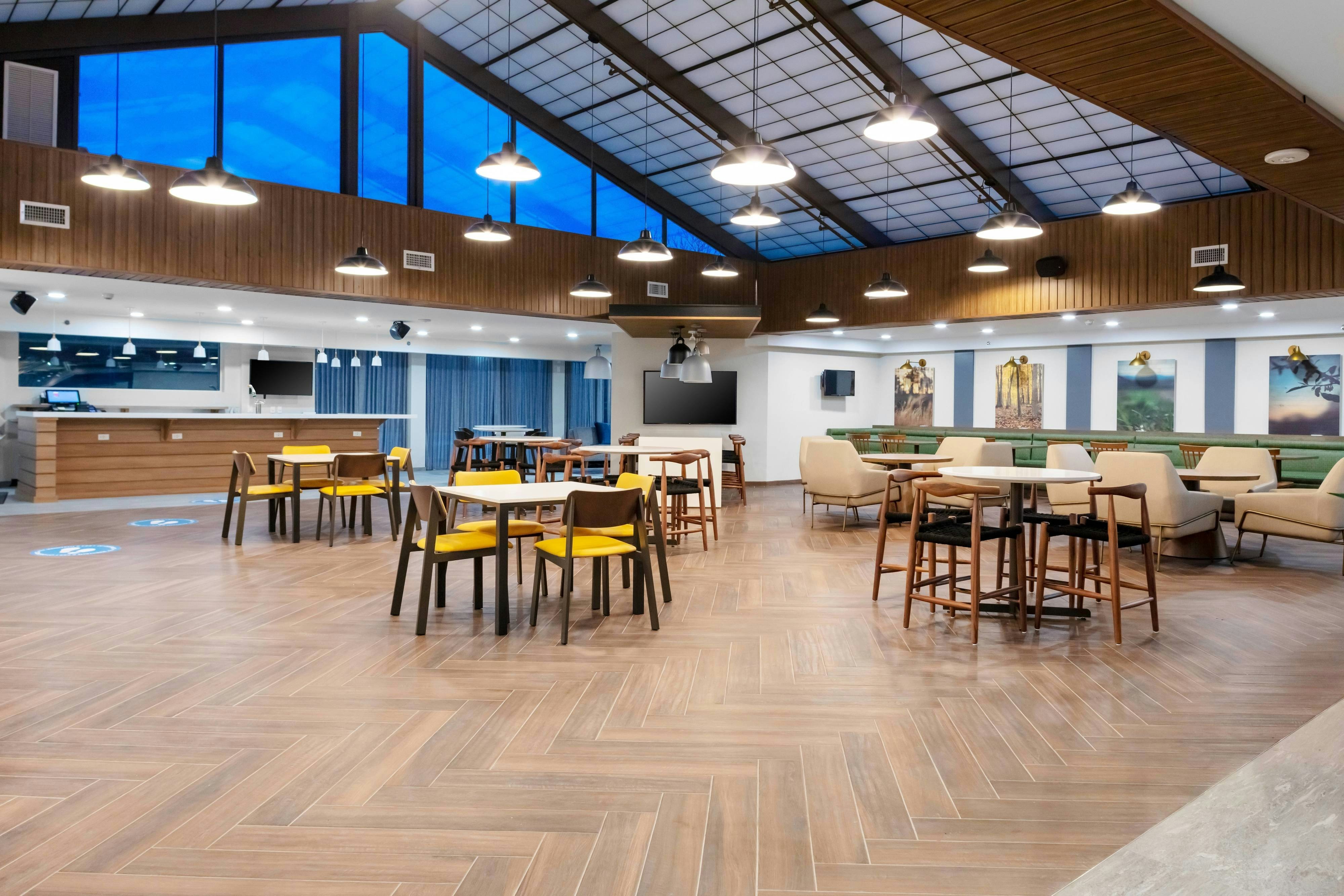 Fairfield Inn & Suites by Marriott Springfield Enfield 15/23