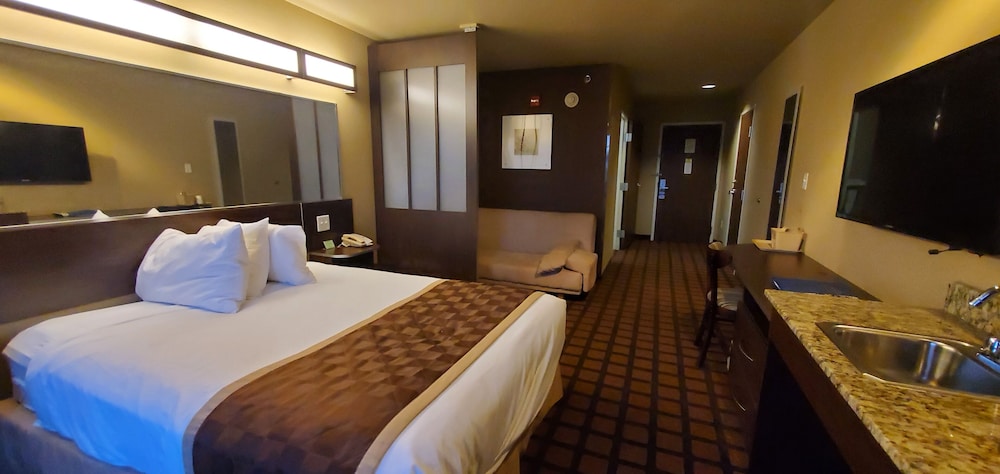 Microtel Inn And Suites Conway 12/35