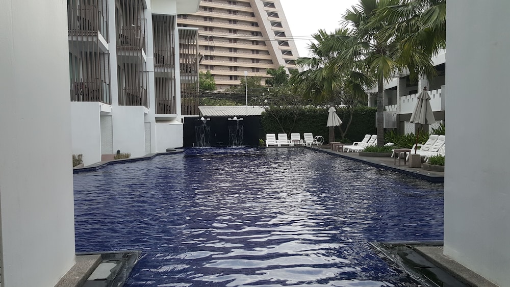 Prima Hotel Pattaya 5/77