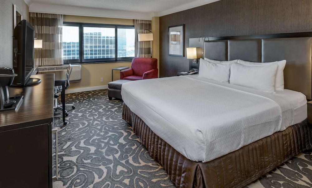 Sonesta Los Angeles Airport LAX 17/50