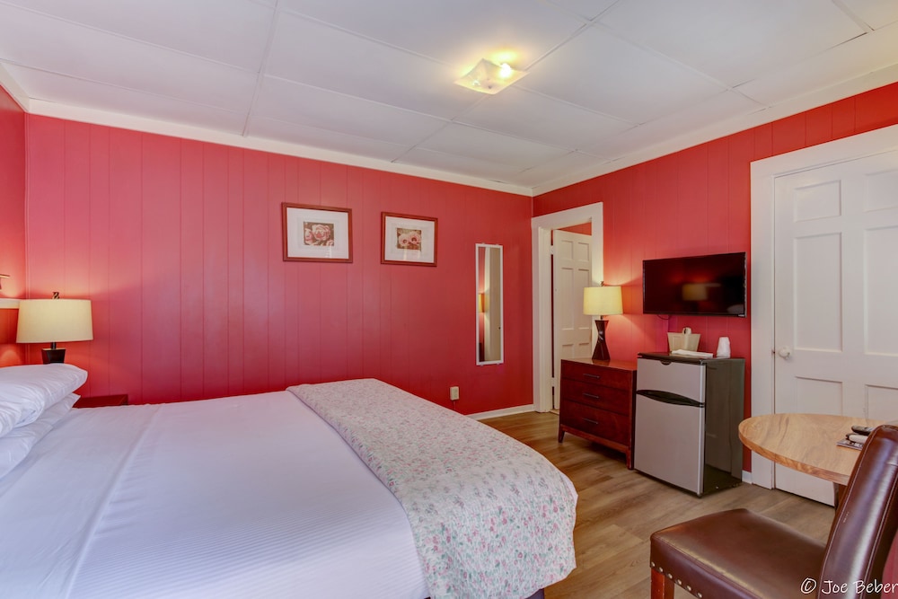 Alpine Inn 10/47