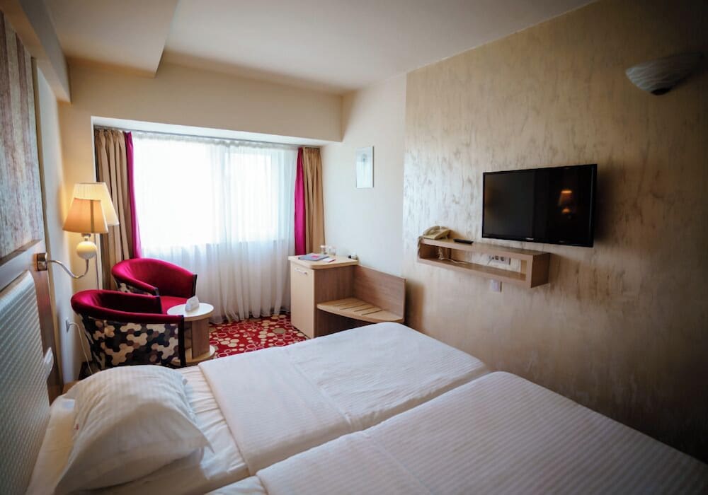 HOTEL CRAIOVITA 14/50
