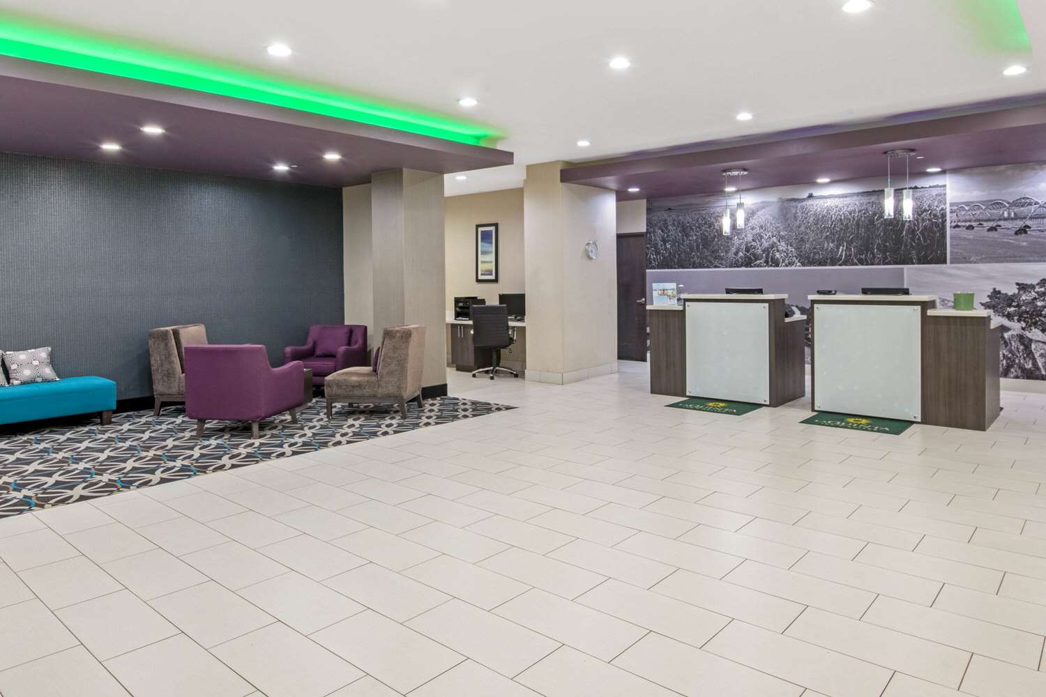 La Quinta Inn & Suites by Wyndham Weatherford OK 10/47