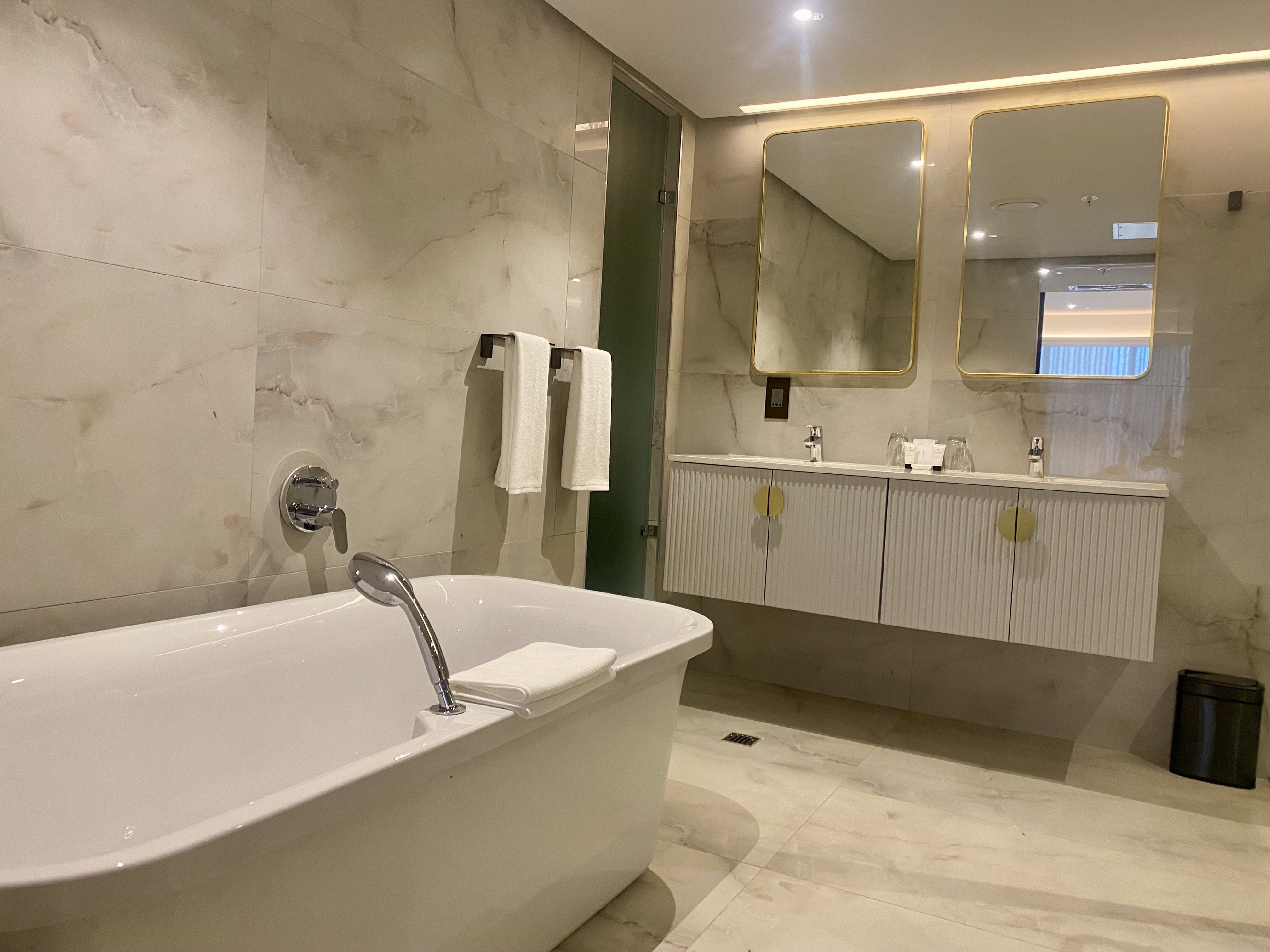 Coastlands Skye Hotel 47/50