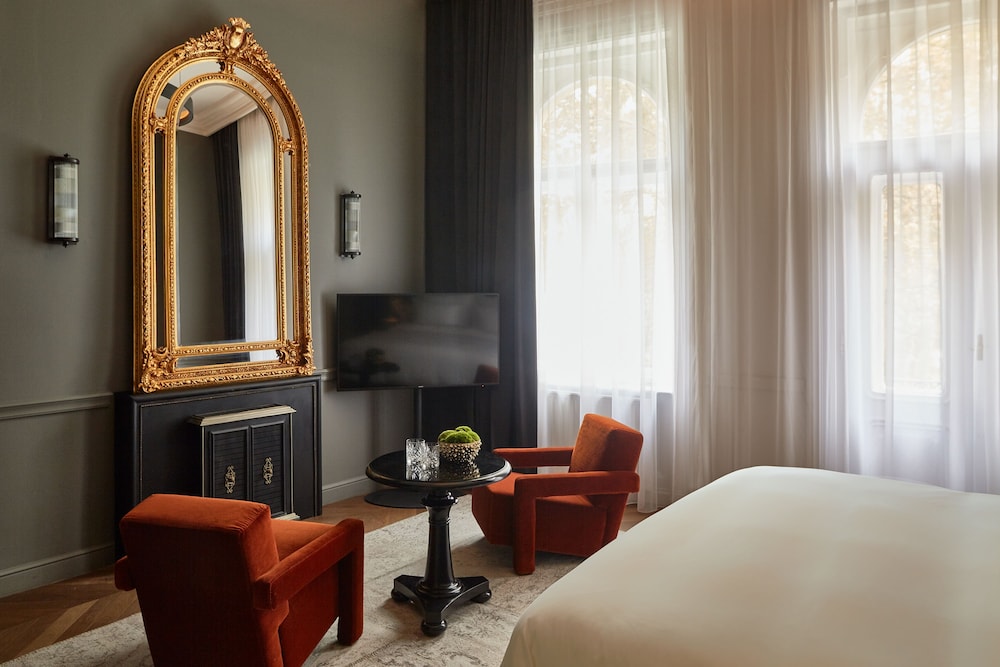 Hotel Collect 37/44
