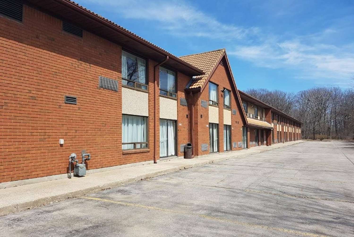 Travelodge By Wyndham Welland 13/16