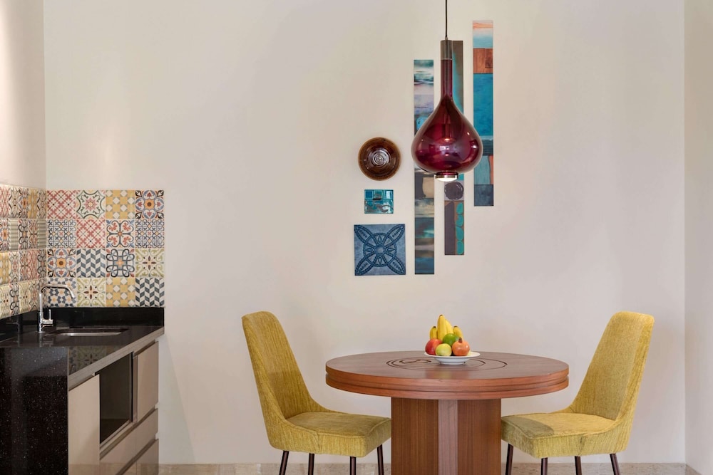 Hawthorn Suites by Wyndham Dwarka 50/65