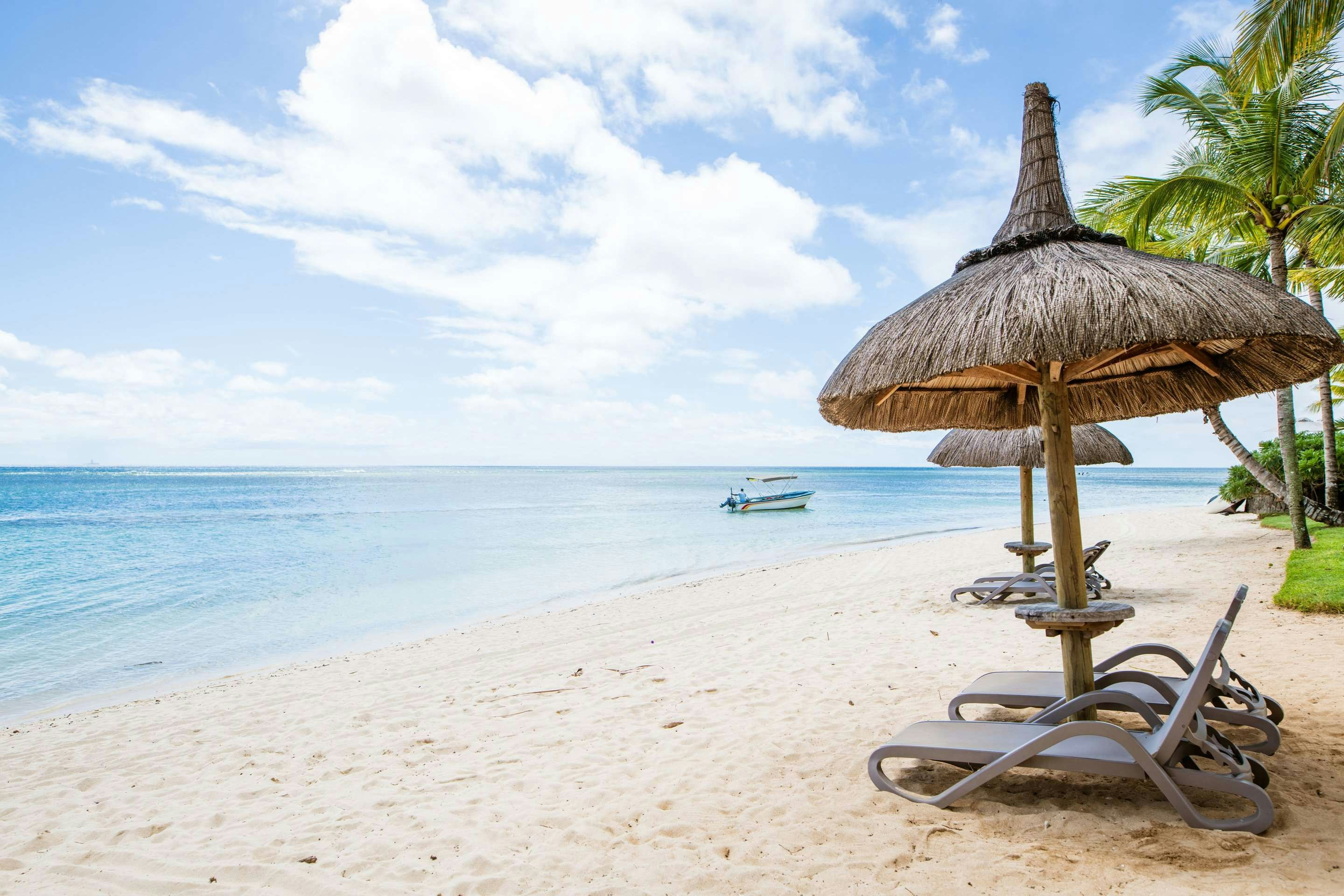 Victoria Beachcomber Resort and Spa 46/54