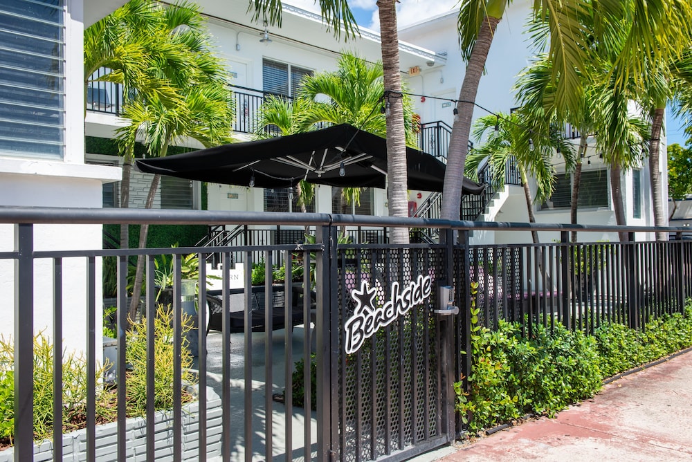 Beachside All Suites Hotel photo3