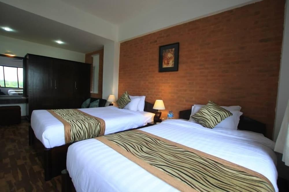 Gaju Suite Hotel 9/70