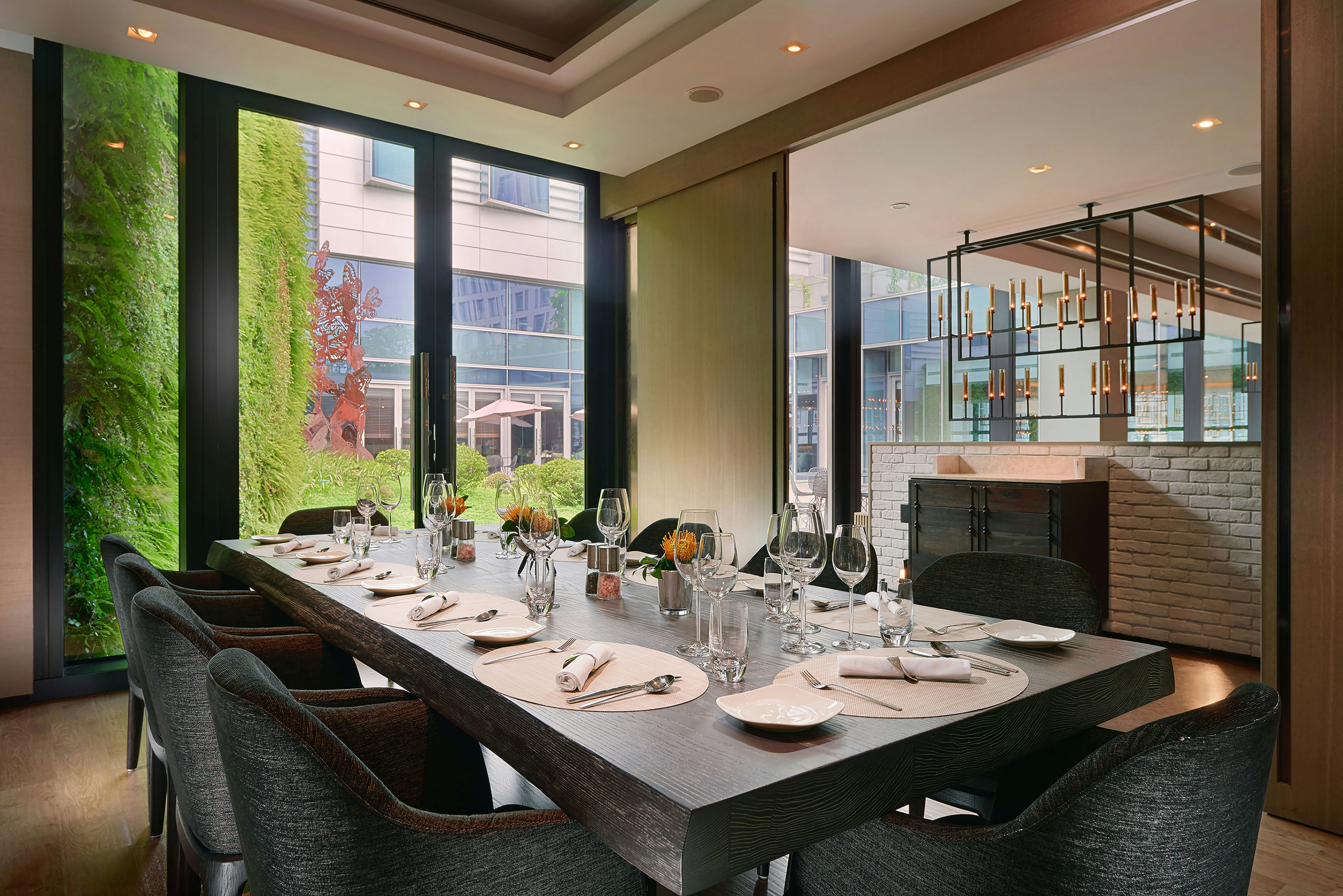 Humble House Taipei, Curio Collection by Hilton 23/36