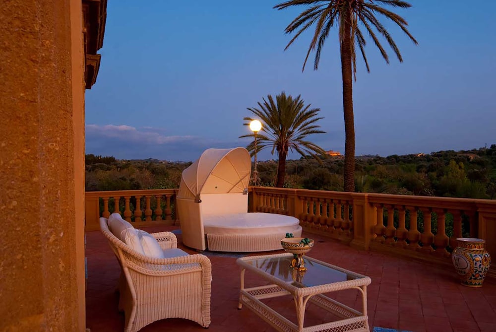 Villa Athena Resort 43/74