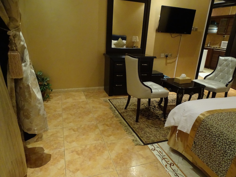 كومفورت إن تعاون(Comfort Inn Taawn) 41/53