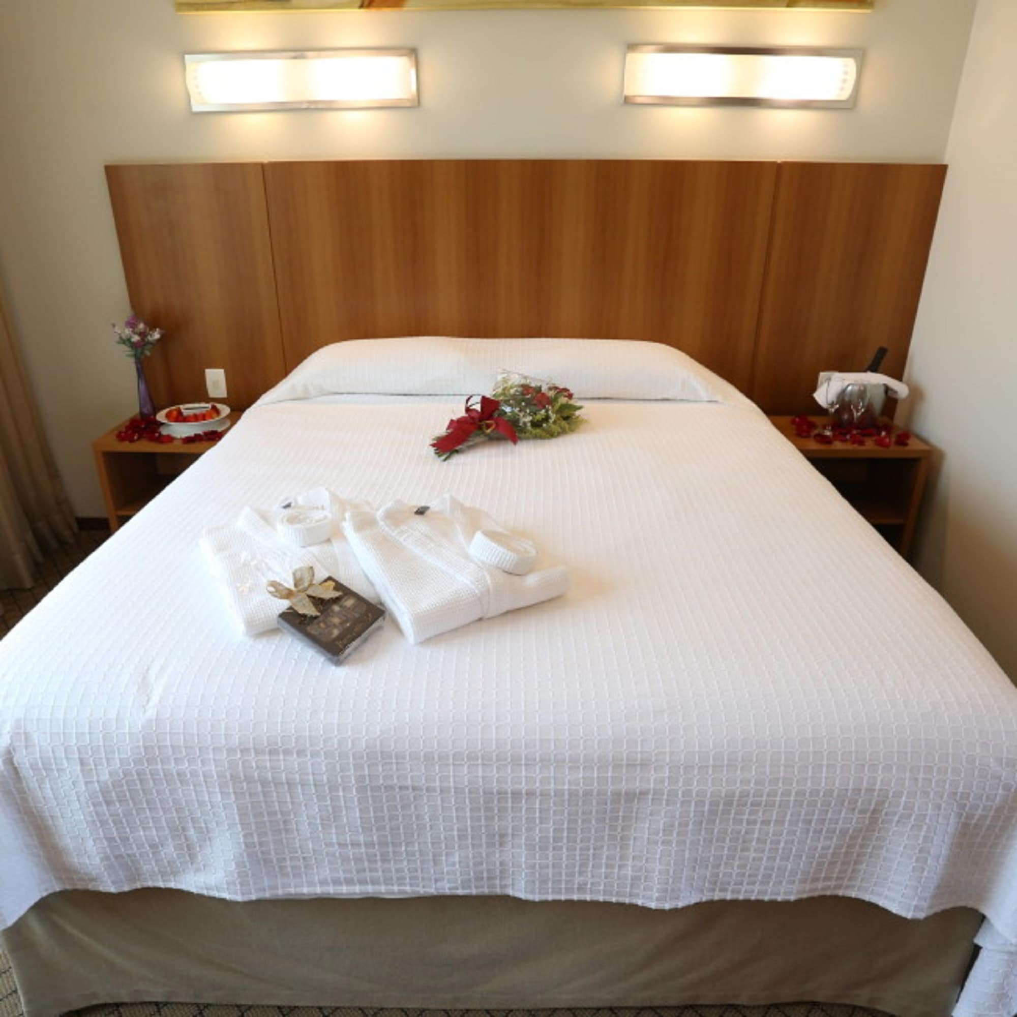 Superior, Queen Bed