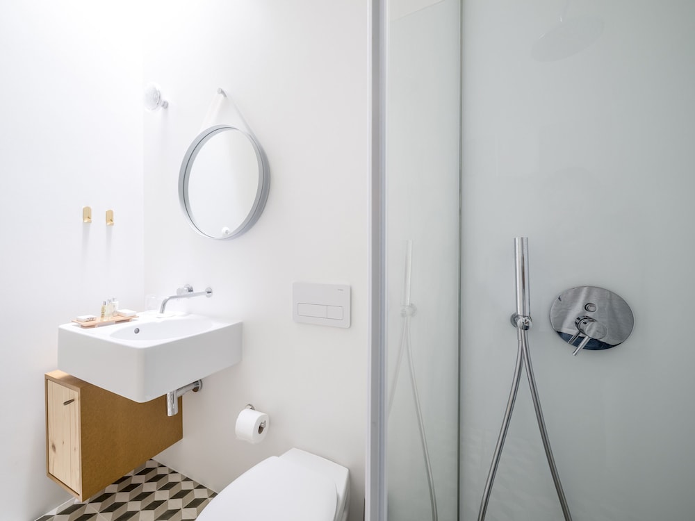 LOFT, SUPERIOR