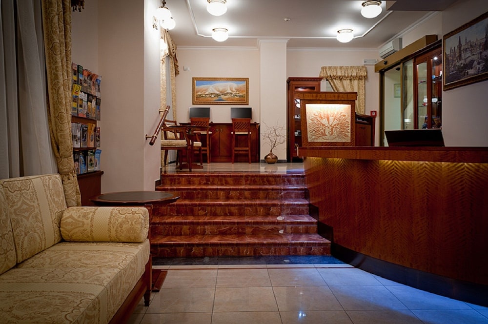 Amigo City Centre Hotel 10/62