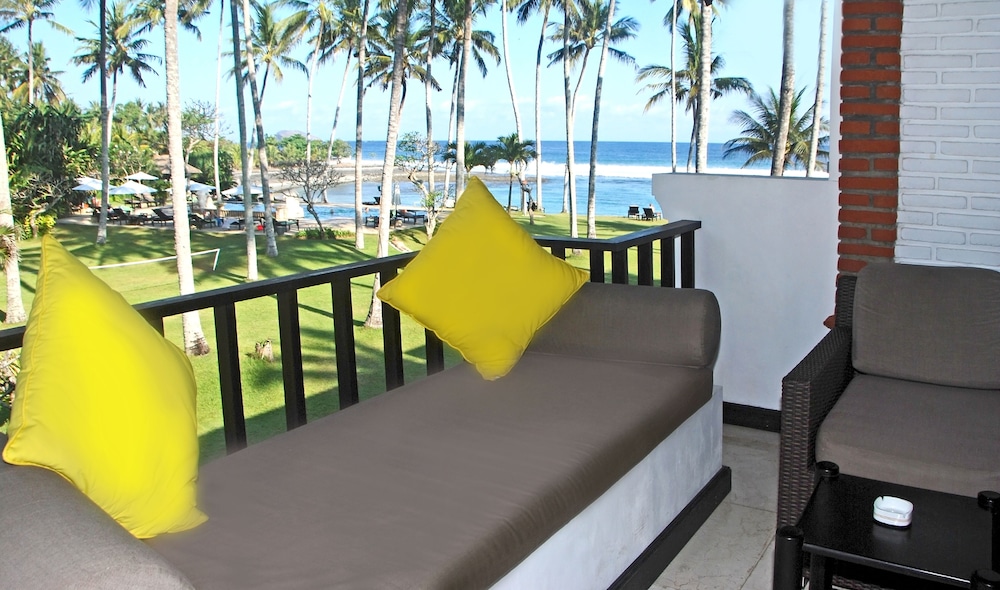 Candi Beach Resort And Spa 44/52