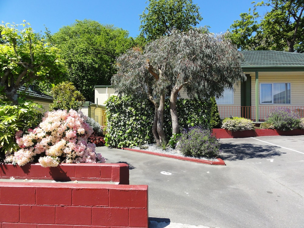 Parklands Motor Lodge 5/65