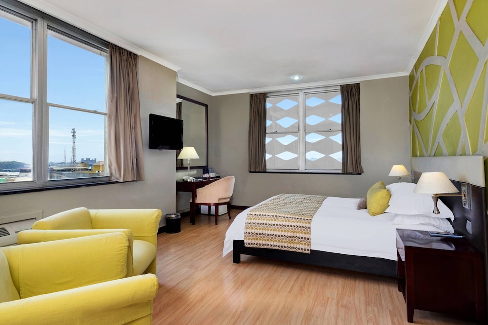 Protea Hotel by Marriott Lusaka Cairo Road 7/51