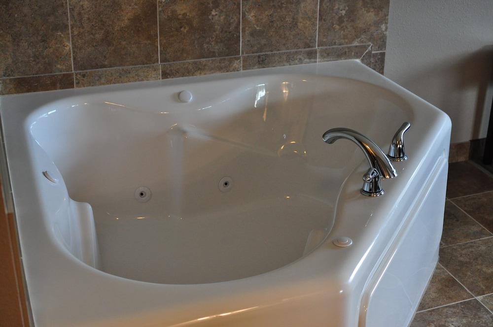 Qube Hotel Polk City 39/39