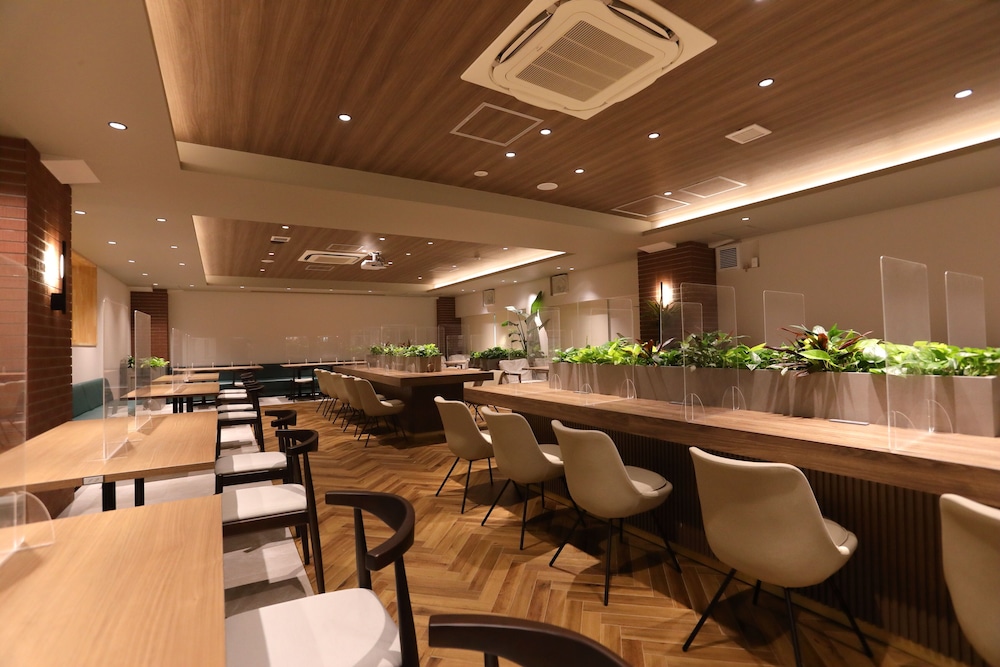 Osaka Corona Hotel 31/48